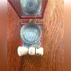 Vintage Men’s Travel Shave Kit. Natural bristle brush, mirror shows age.